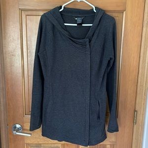Women’s North Face Sweatshirt